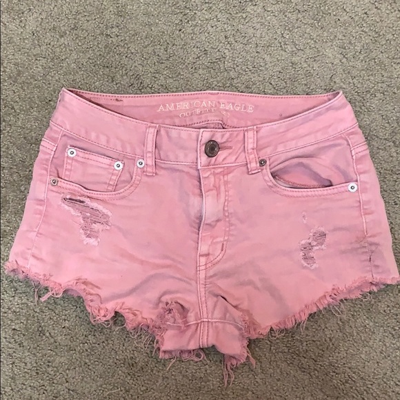 The cutest American Eagle pink shorts - Picture 1 of 2